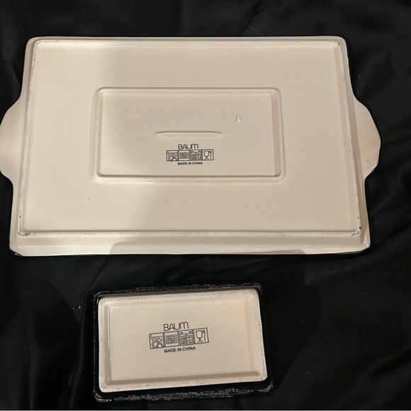 Baum serving tray. 9 5/8” x 15 5/8” Black & White design - Picture 11 of 14